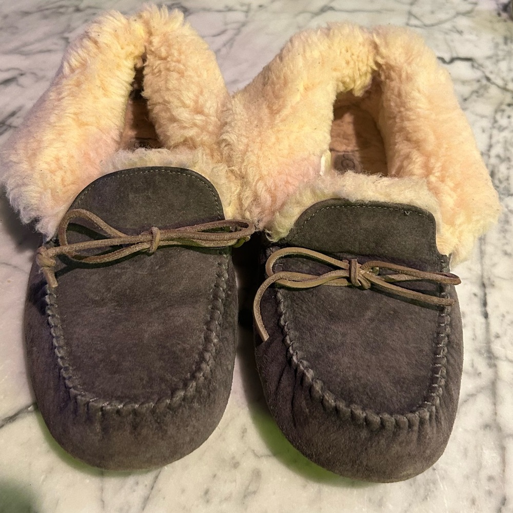 Ugg Moccasin